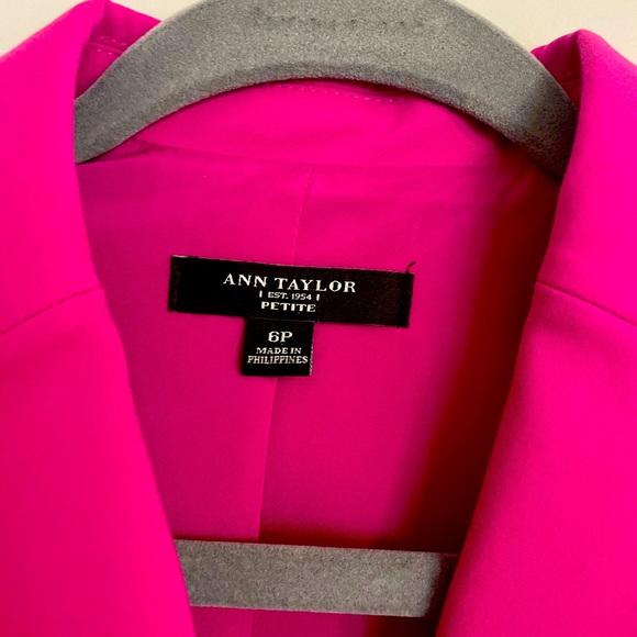 Jacket - Picture 4 of 4